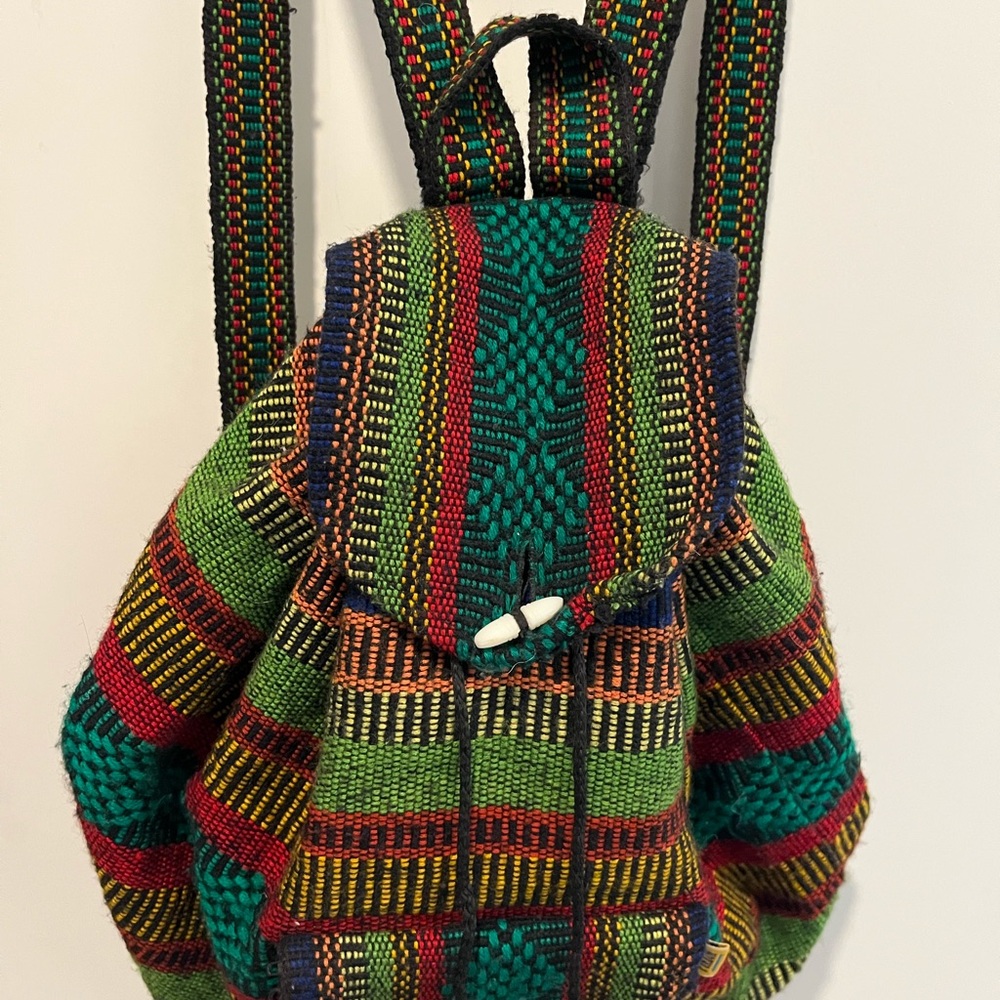 Pinzon: Colorful Striped Backpack